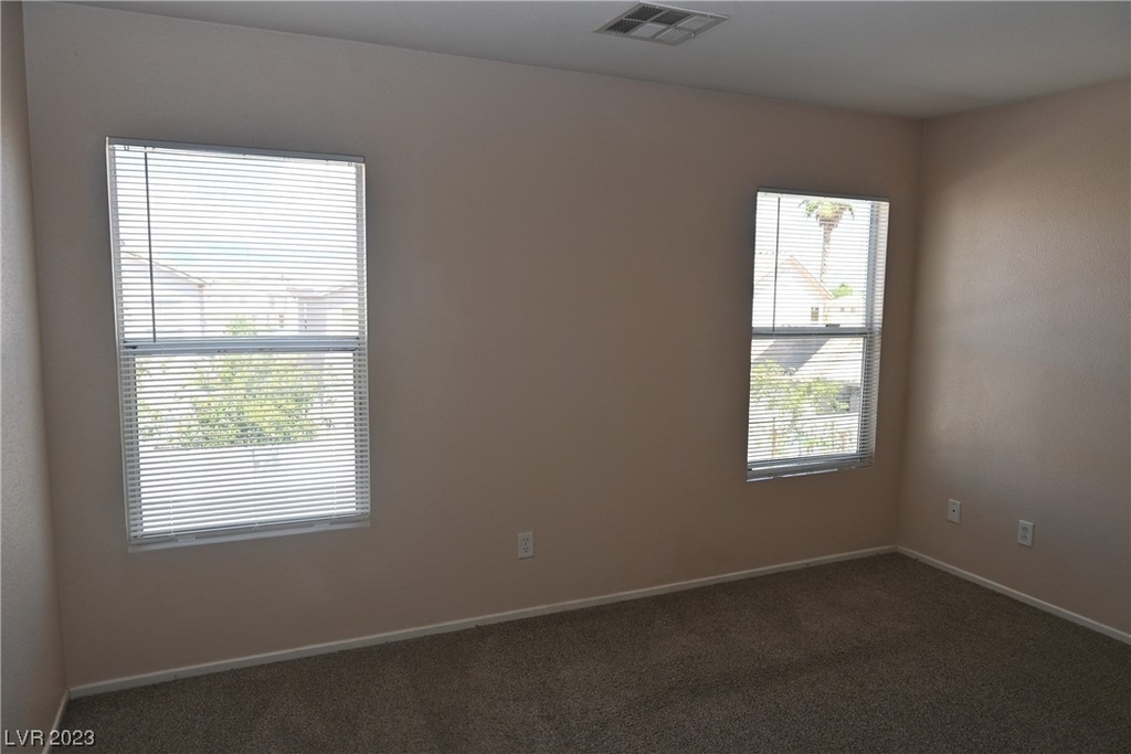 8424 Lost Gold Avenue - Photo 14