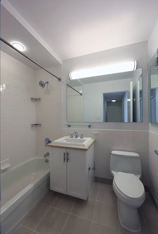 Flex 2  315 West 61st Street - Photo 2