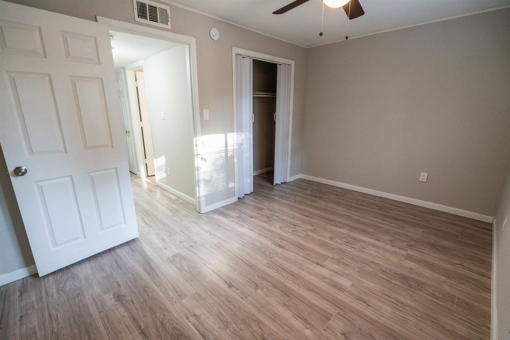 1305 Clay Street - Photo 16