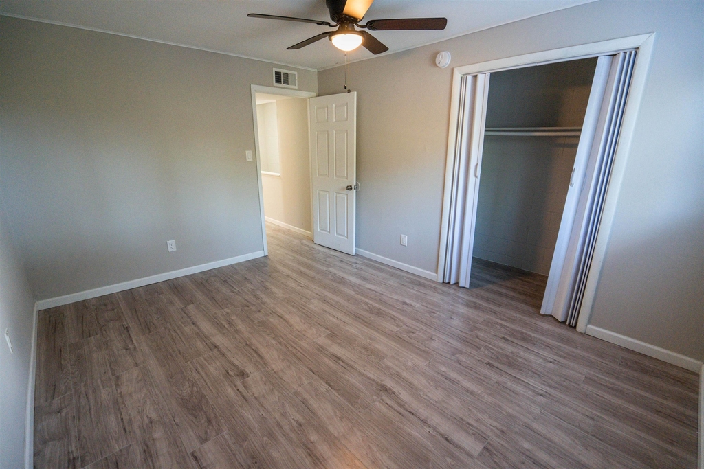 1305 Clay Street - Photo 20