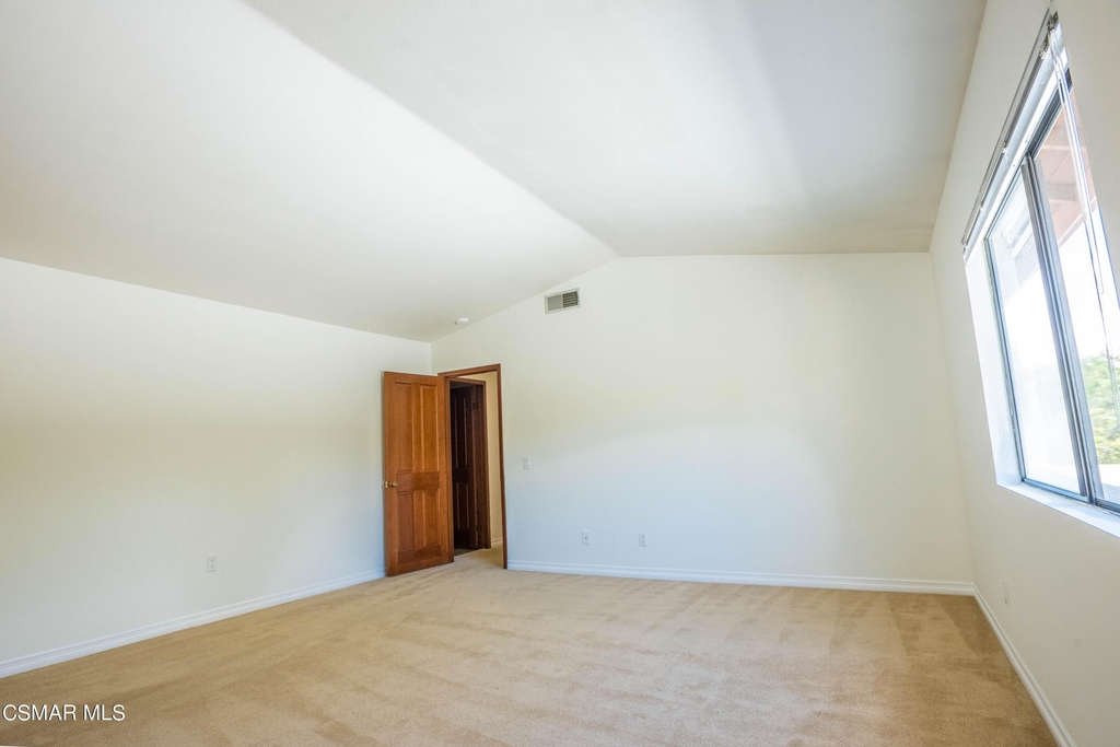 5627 Middle Crest Drive - Photo 43
