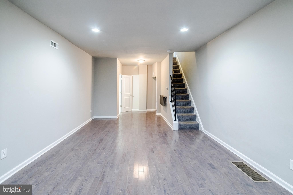 5515 Ludlow Street - Photo 1