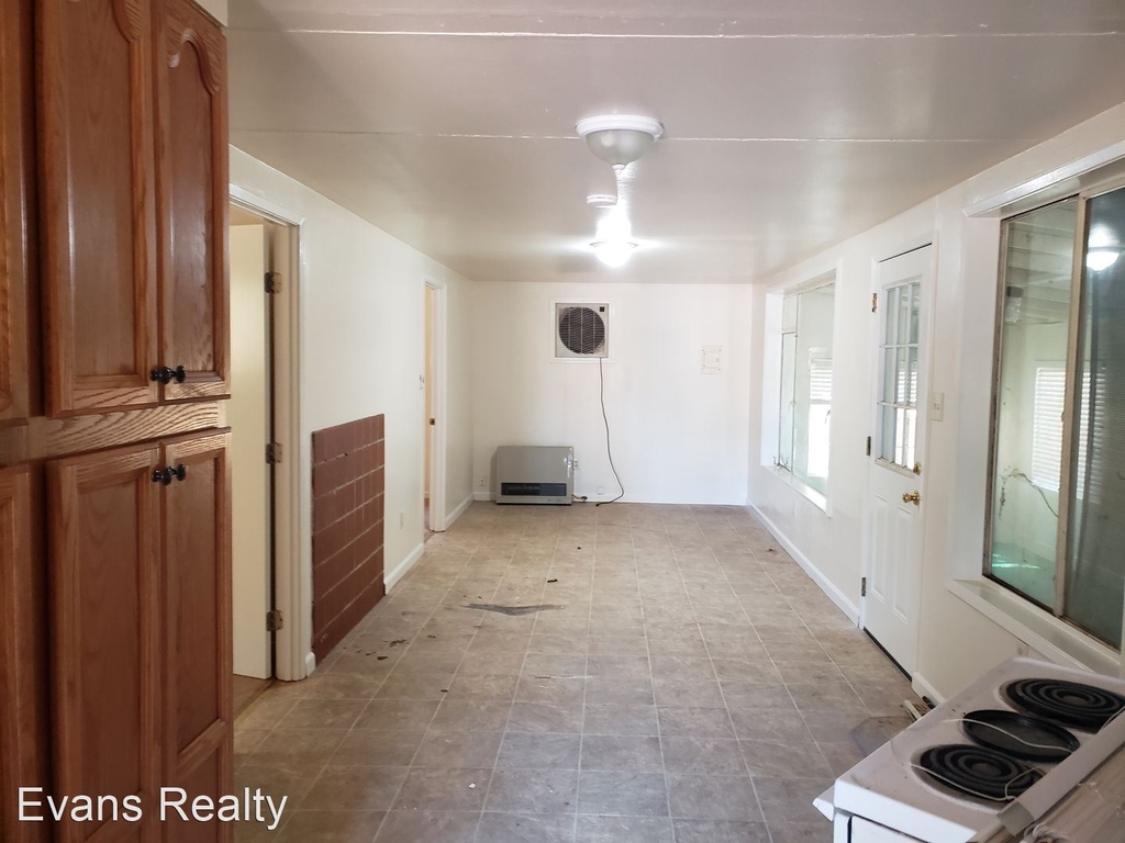 4060 Arnold Ave. - Photo 2