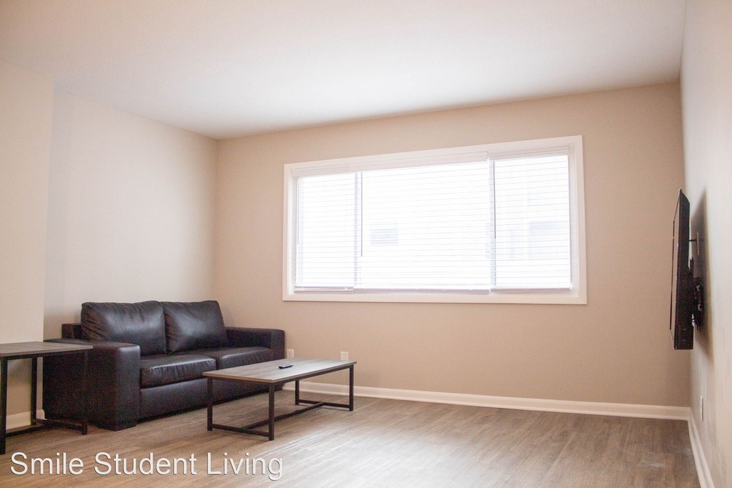 108 E Healey Street - Photo 1