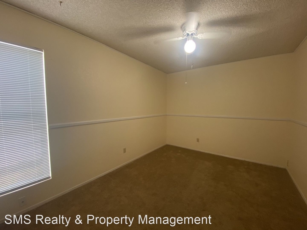 722 Steppe Place - Photo 8