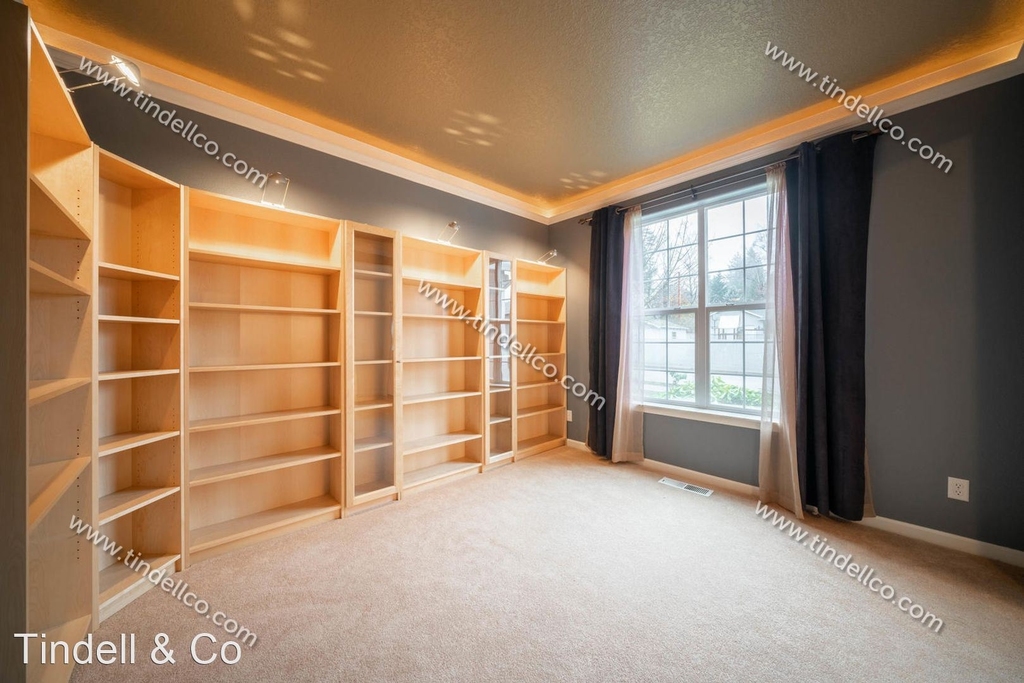 10624 Sw 43rd Ave - Photo 7