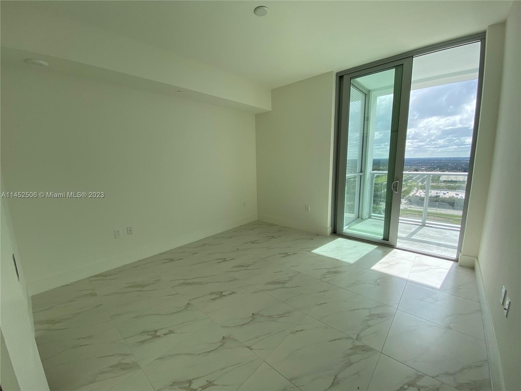 2000 Metropica Way - Photo 10