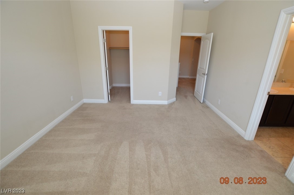 9598 Greensburg Avenue - Photo 11