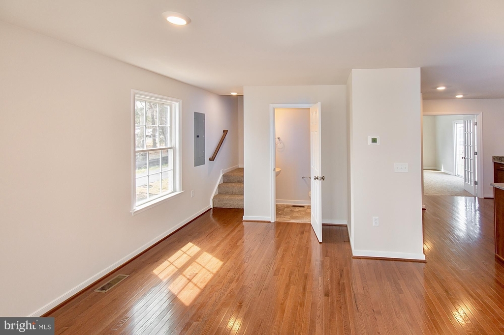 8528 Engleside Street - Photo 11