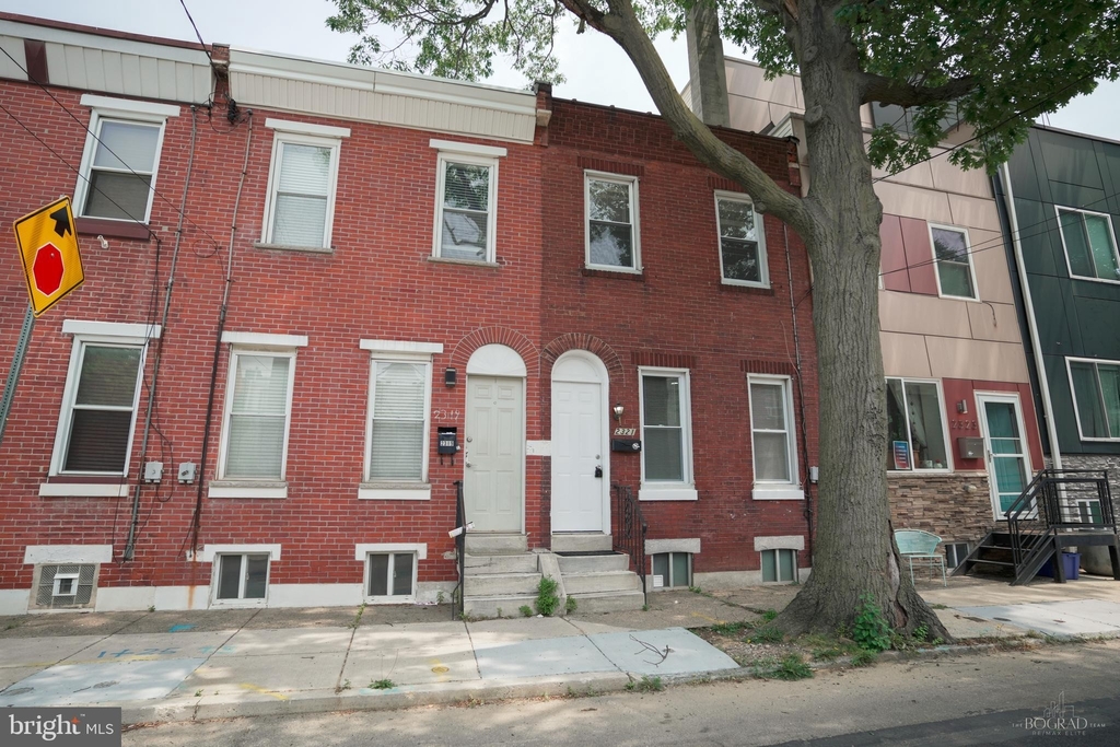 2321 E Boston Street - Photo 2