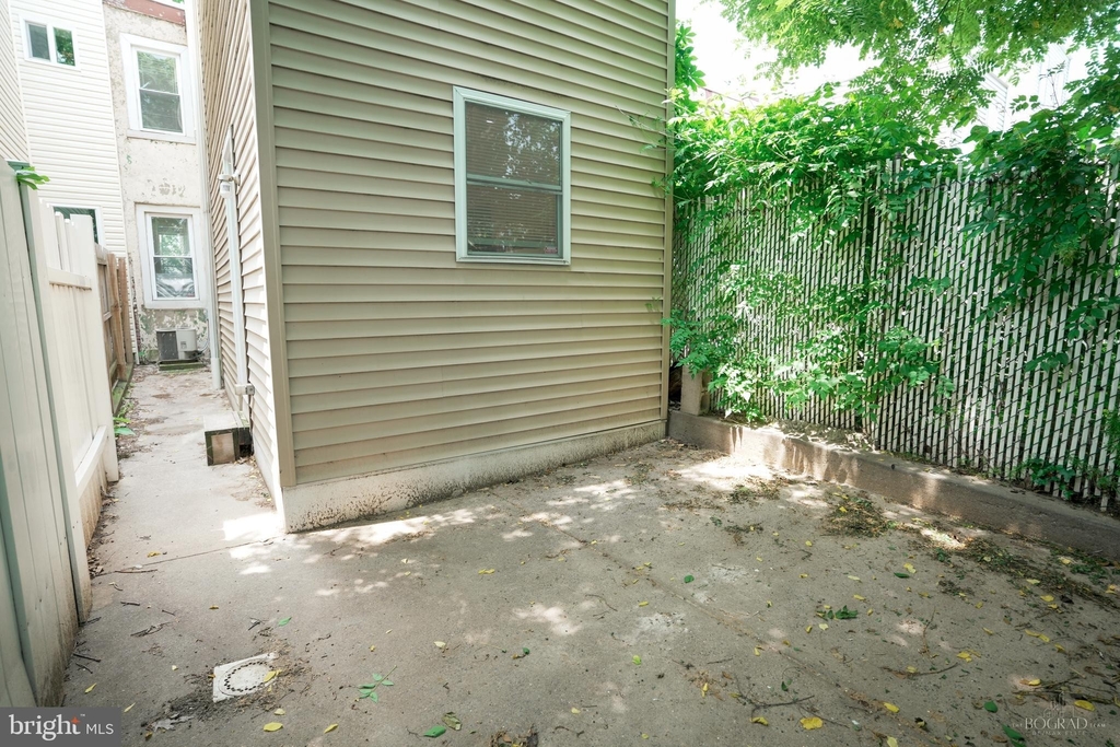 2321 E Boston Street - Photo 28