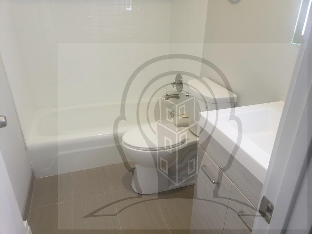 7545 N Winchester Ave - Photo 1