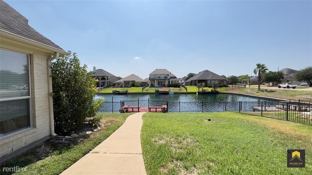 18134 Billabong Crescent Ct - Photo 4