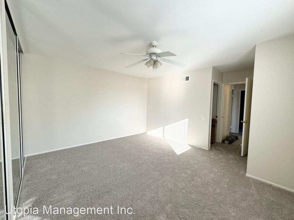 10885 Caravelle Place - Photo 17