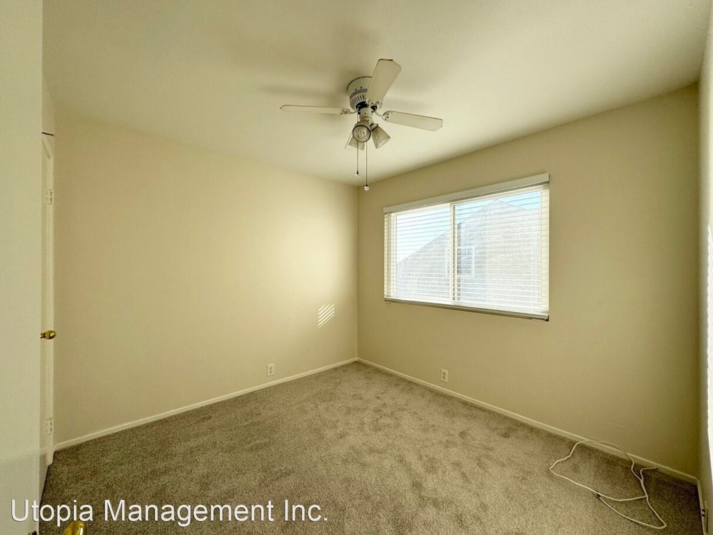 10885 Caravelle Place - Photo 15