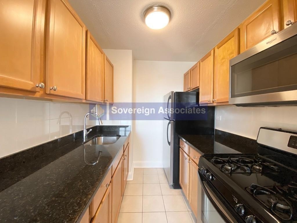 3333 Broadway - Photo 1