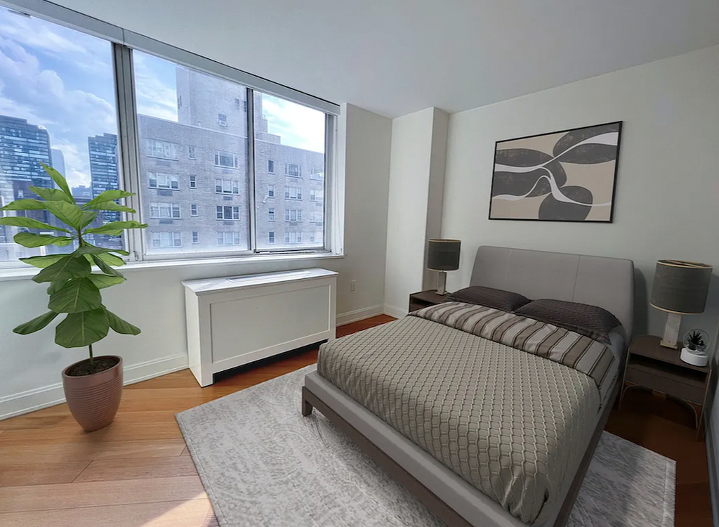East 54th Street - Photo 2