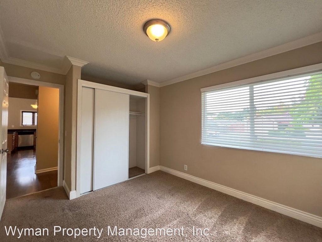 1069 Kansas Street - Photo 10