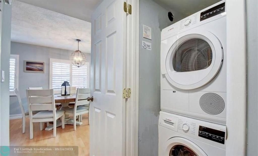 2424 Ne 9th St - Photo 10