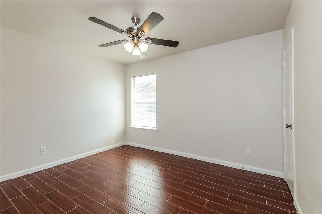 4602 Lee Hutson Lane - Photo 14