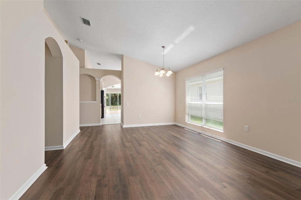 5030 Quadrangle Court - Photo 4