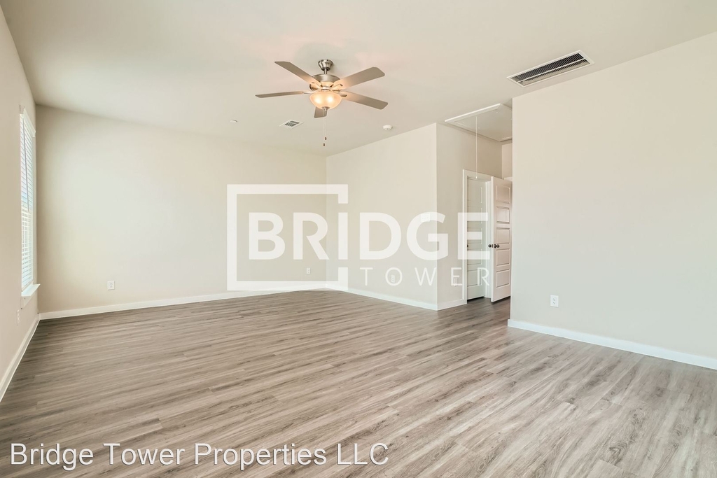 446 S Centro Circle - Photo 8