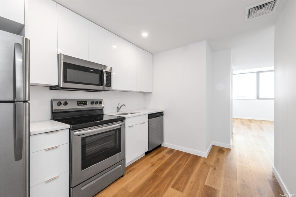 83-67 116th Street - Photo 2
