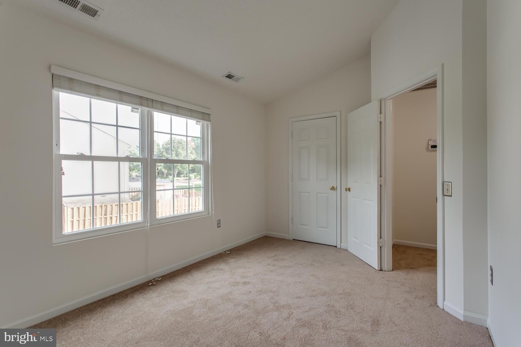 6526 Morning Glen Court - Photo 23