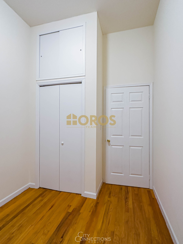 200 East 7th Street - Photo 5