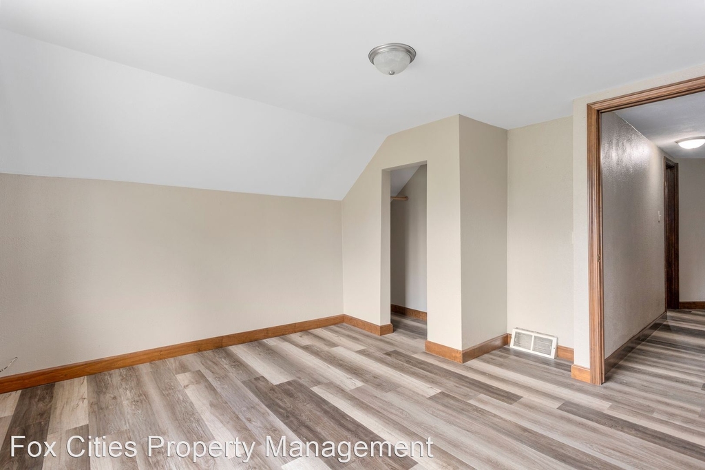 413 Nassau Street - Photo 2