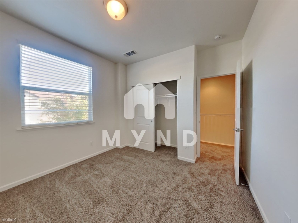 2497 Ben Ali Way - Photo 11