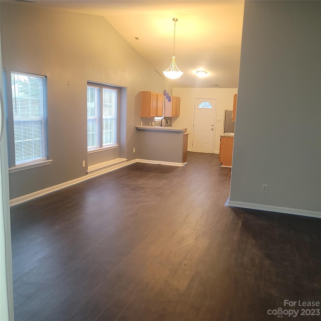 2865 Oasis Lane - Photo 2