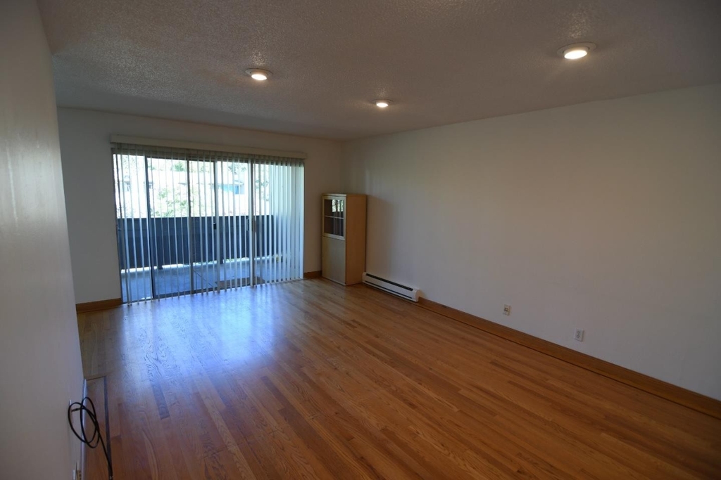 120 Saratoga Ave 74 - Photo 1