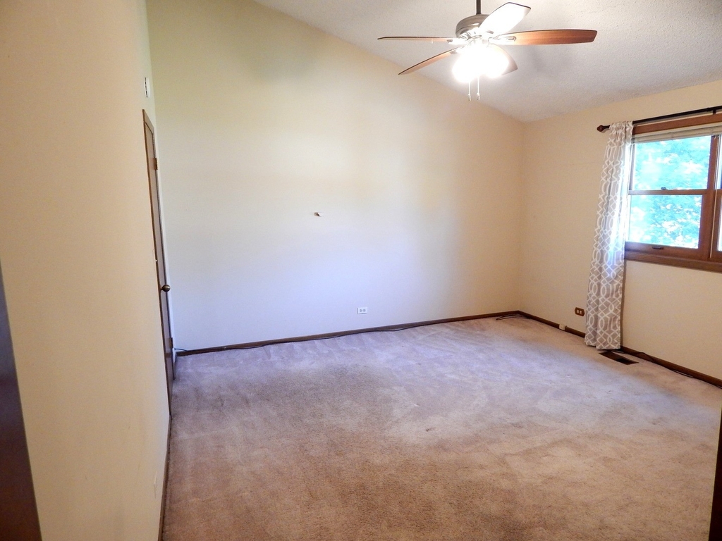 1341 Greenfield Court - Photo 10