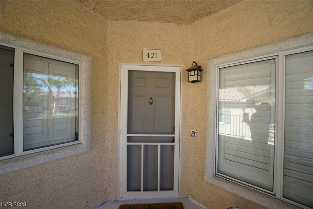 251 S Green Valley Parkway - Photo 4