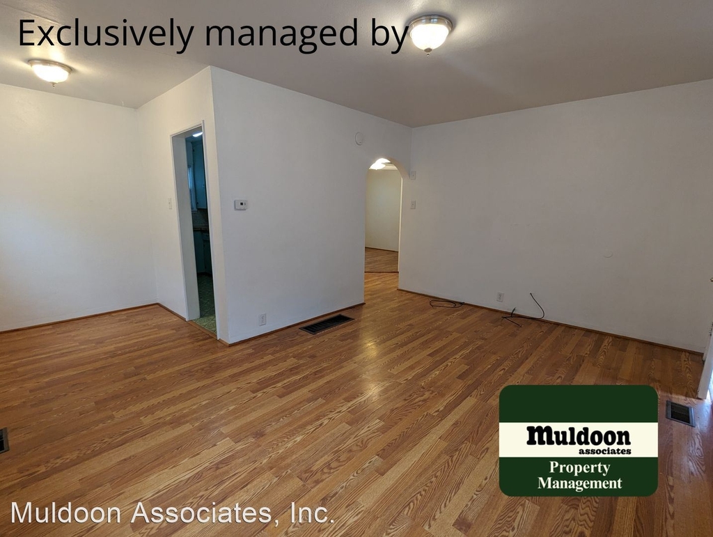 1721 Wabash Ave - Photo 3