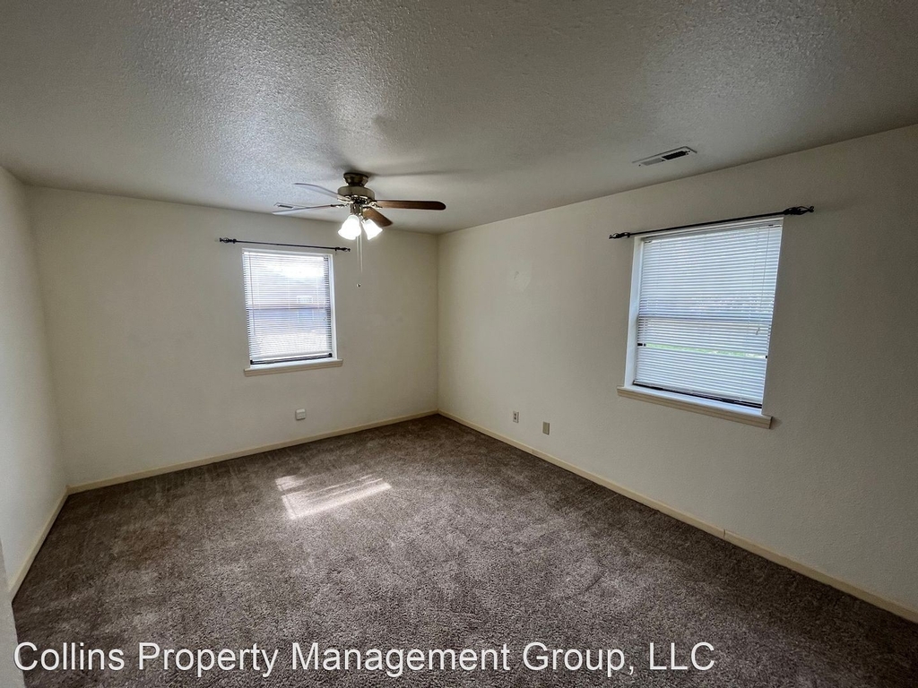 3601 Westwind Drive Unit #17 - Photo 5