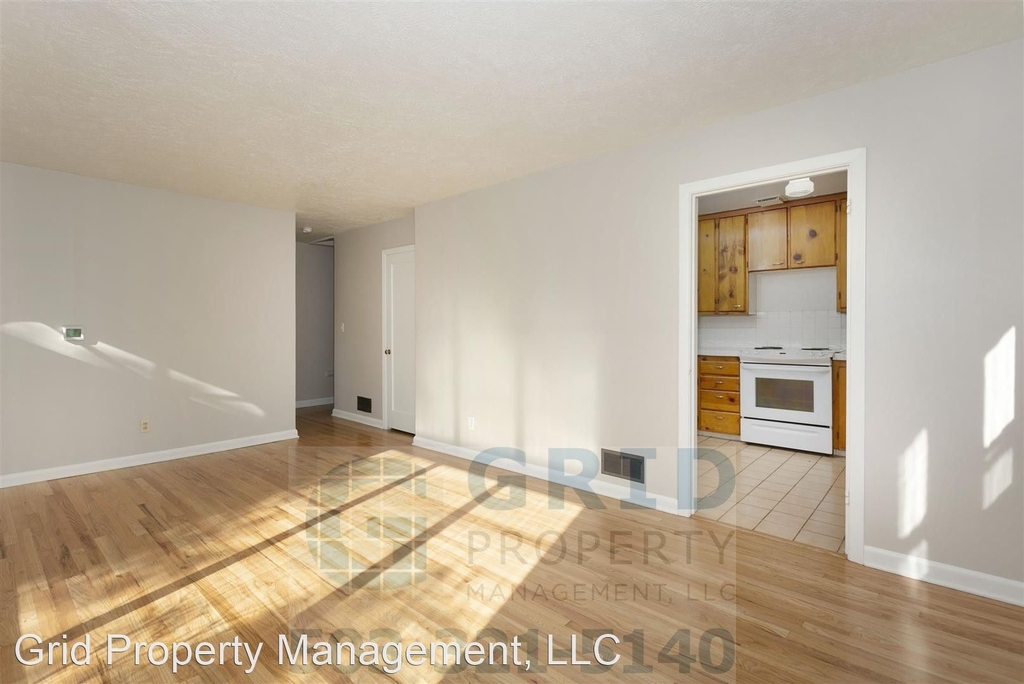 4135 Se Schiller St - Photo 2