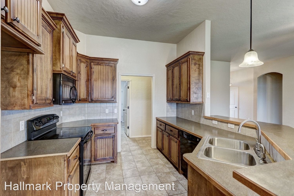 8820 Sw 48th - Photo 15