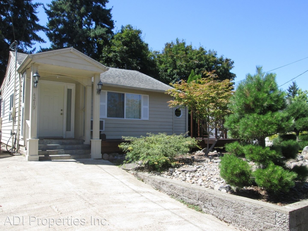 4219 Ne 73rd Ave. - Photo 0