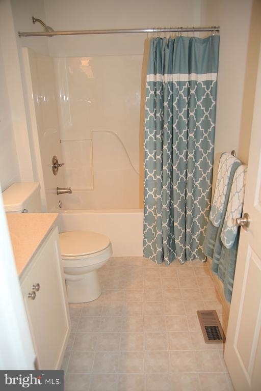 228 Village Way - Photo 8