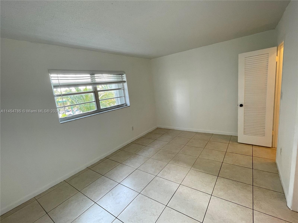 2201 Brickell Ave - Photo 25