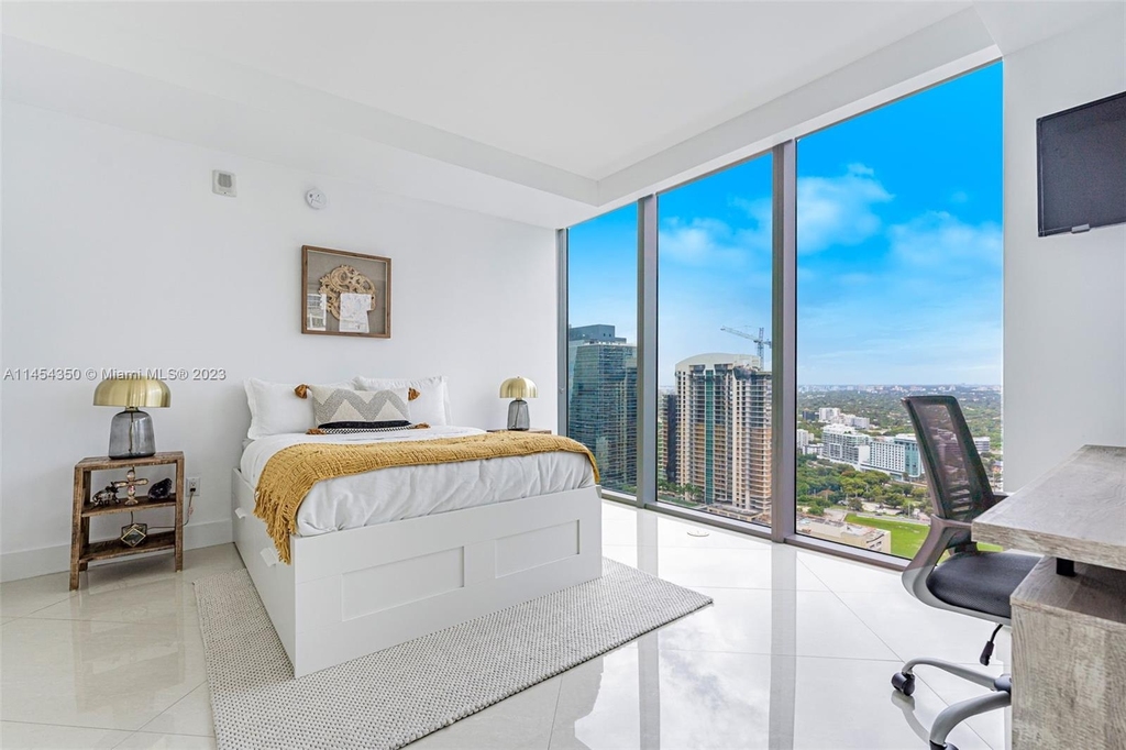 1300 Brickell Bay Dr - Photo 22