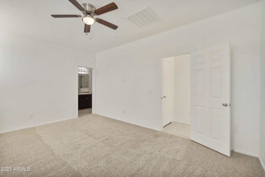 8454 N 61st Drive - Photo 12