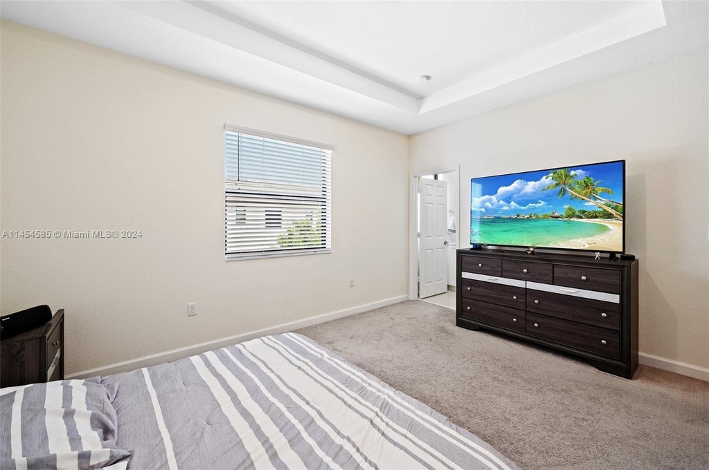 10563 W 33rd Ct - Photo 15