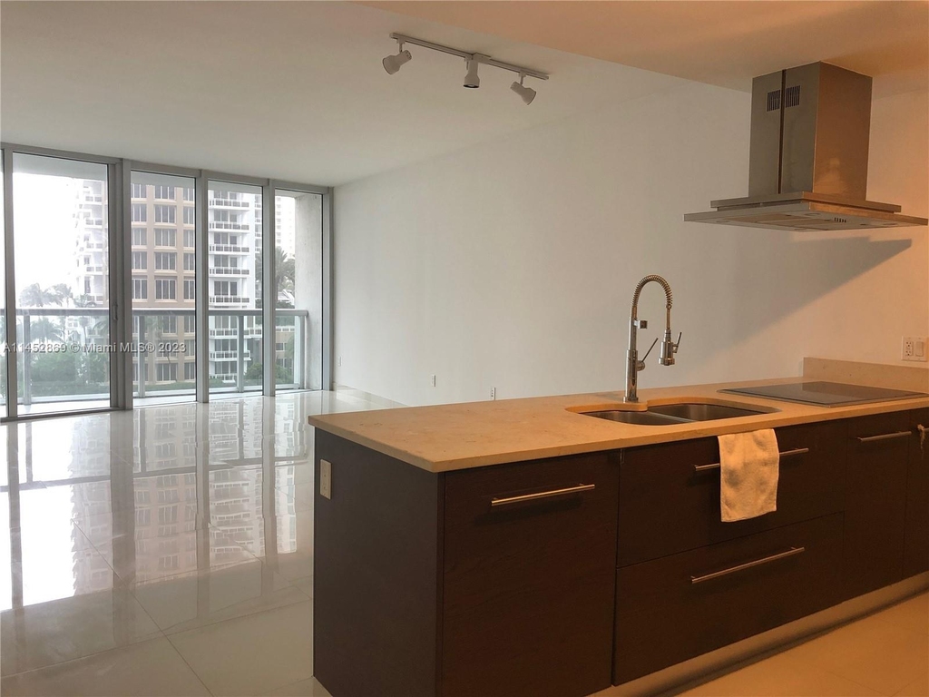 475 Brickell Ave - Photo 7