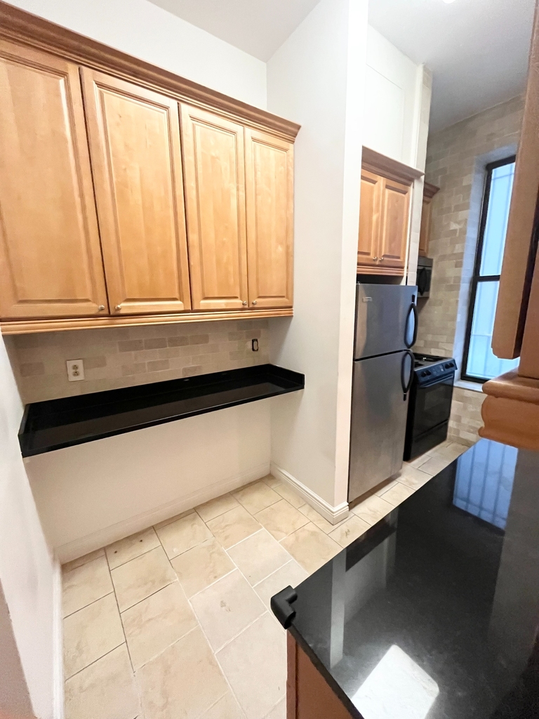  West 151st Street - Photo 5