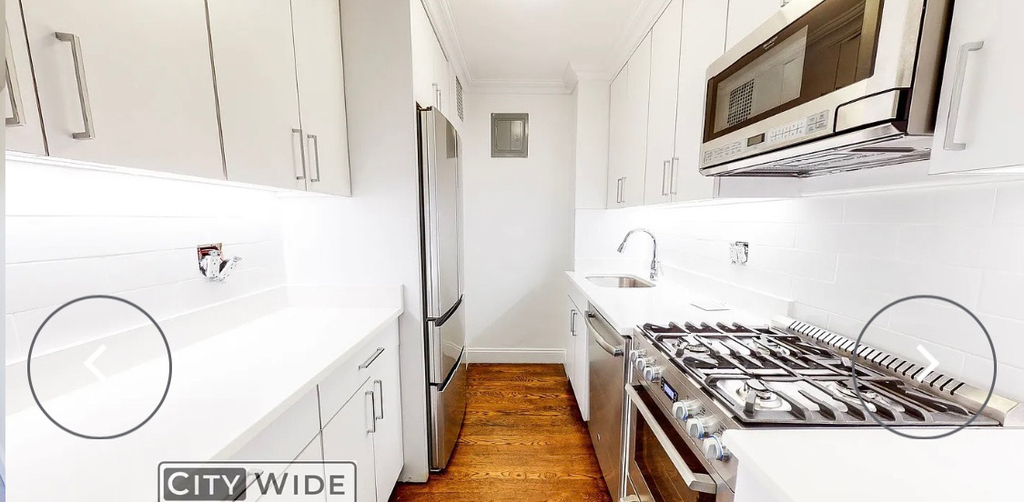 240 East 82nd Street - Photo 3