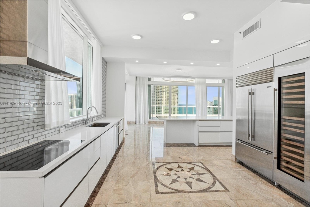 16400 Collins Ave - Photo 4