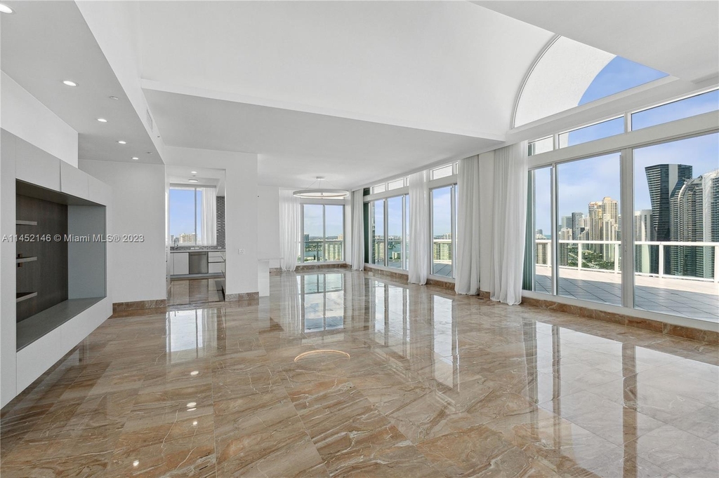 16400 Collins Ave - Photo 6